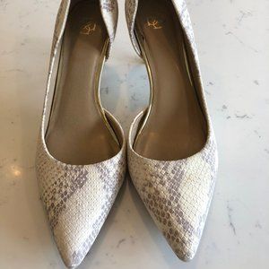 ANN TAYLOR PUMPS 7M SNAKE SKIN